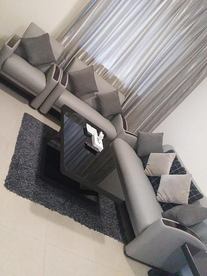 Reef Hotel Aparts Ajman Exterior photo
