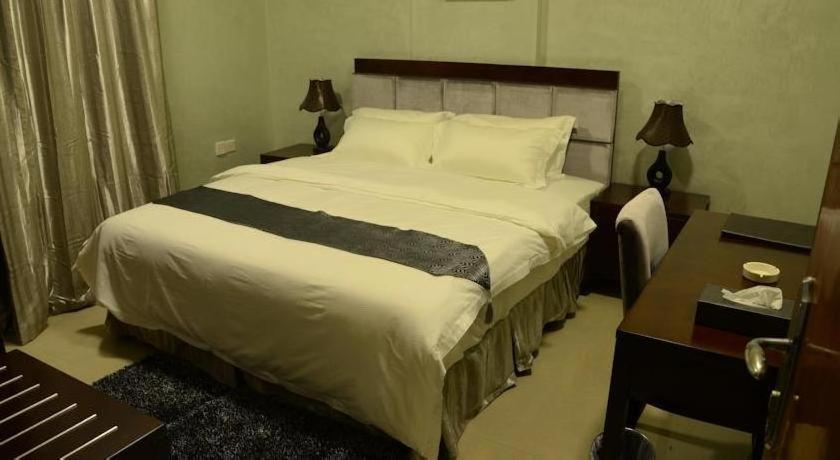 Reef Hotel Aparts Ajman Exterior photo